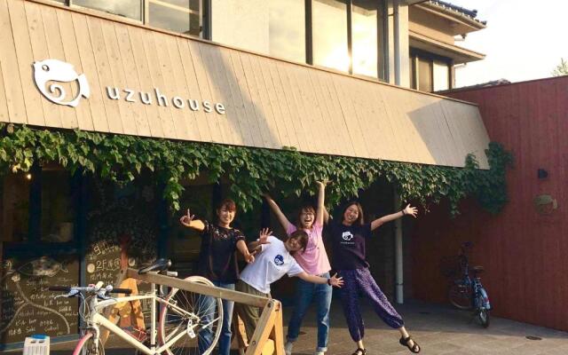 uzuhouse - Hostel