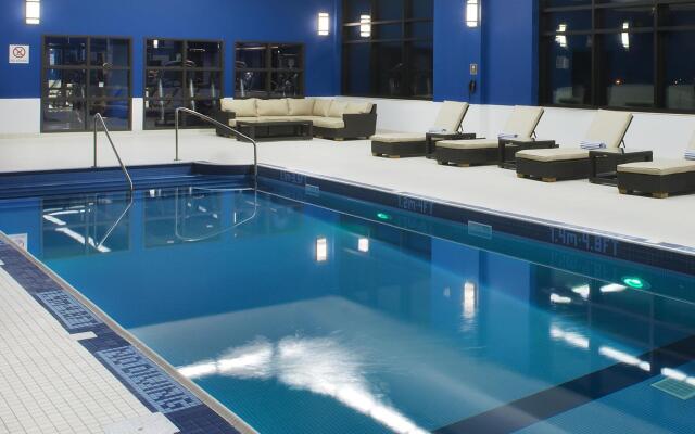 Four Points by Sheraton Winnipeg South