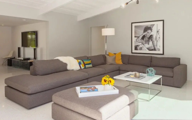 The Lawrence at Old Las Palmas