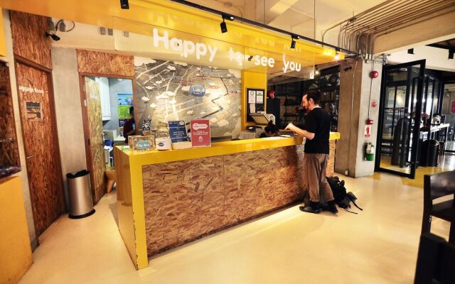 ZEN Hostel Decho Road