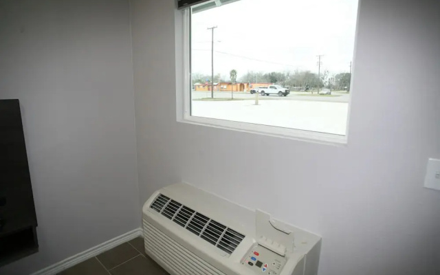Edna Star Motel & Laundry
