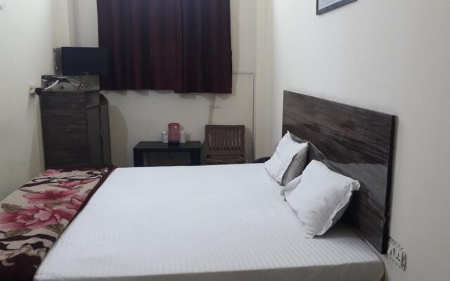 Fabhotel Sarwan