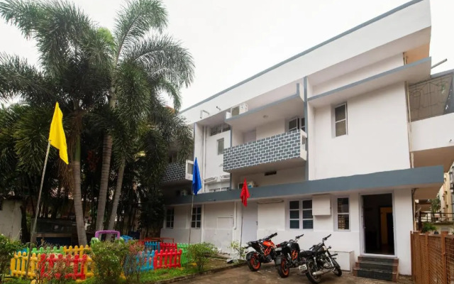 B Squre Villa by OYO Rooms