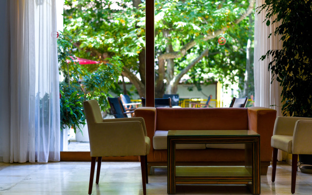 Alkyon Hotel