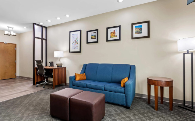 Comfort Suites Roswell North