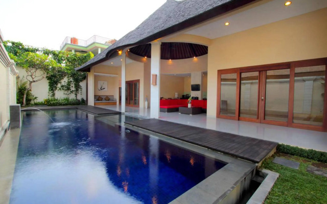 Oval Villa Bali