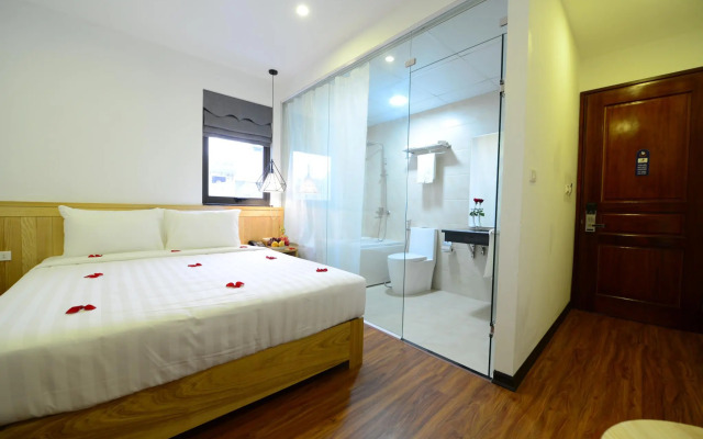 Blue Hanoi Inn Luxury Hotel