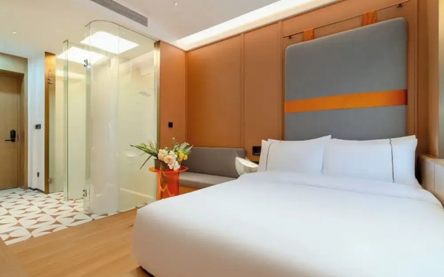 YEE HOTEL (free shuttle bus to Canton Fair Venue）