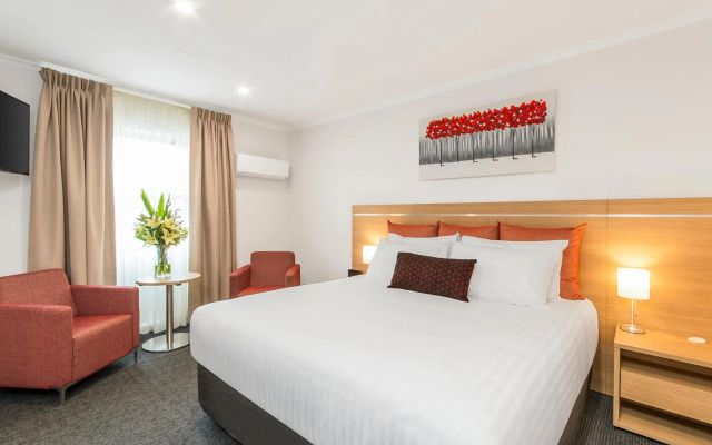 Adelaide Royal Coach