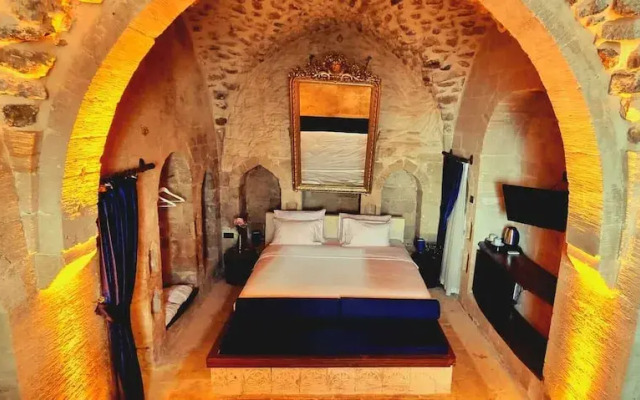 antikhan otel