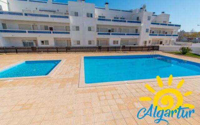 Açoteias Do Barril Residences