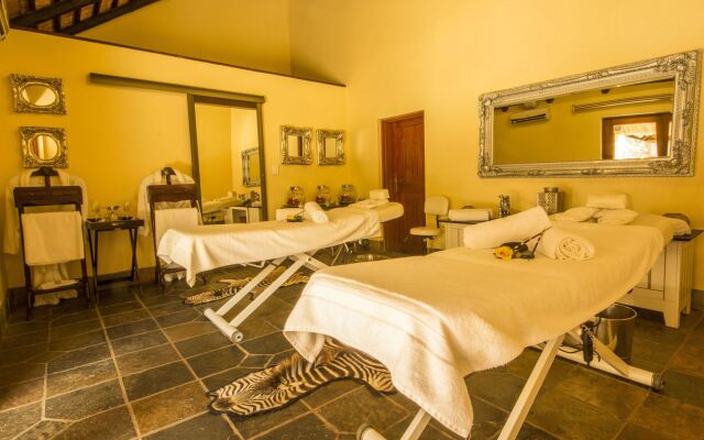 Elandela Private Game Reserve & Luxury Lodge