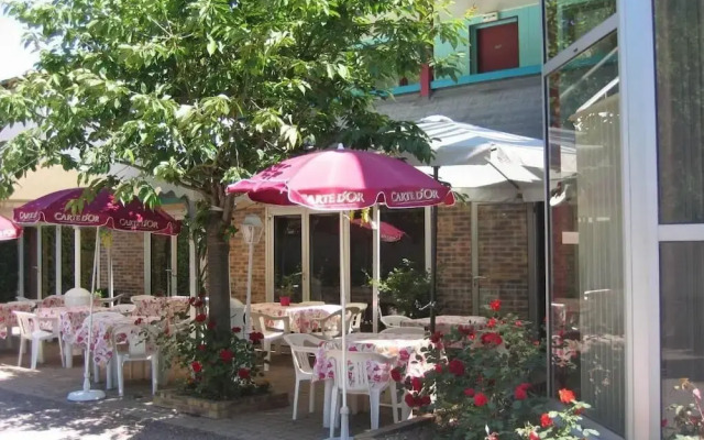 Hotel Restaurant Les Deux Sapins