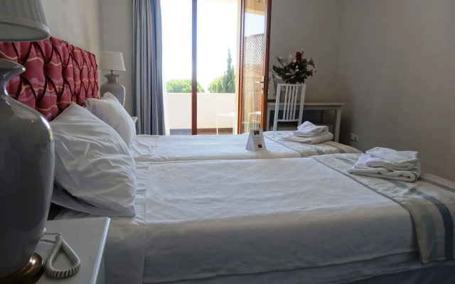 Lagou Raxi Country Hotel