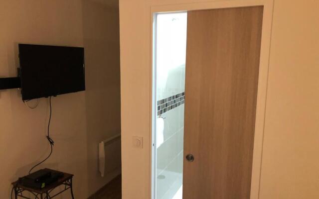 Tour Eiffel Apartment