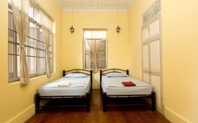 Charoendee Boutique Hostel