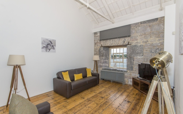 39 Clarence