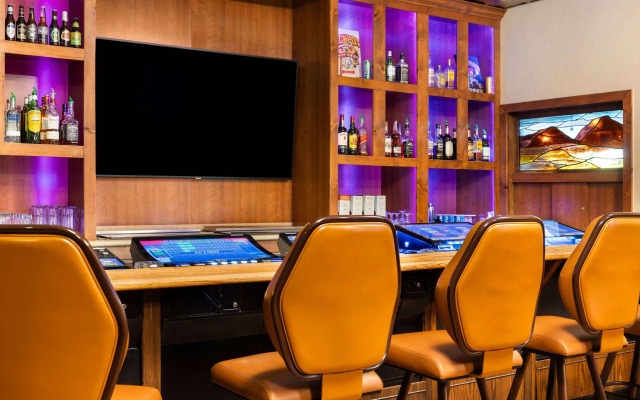 Super 8 by Wyndham Fallon