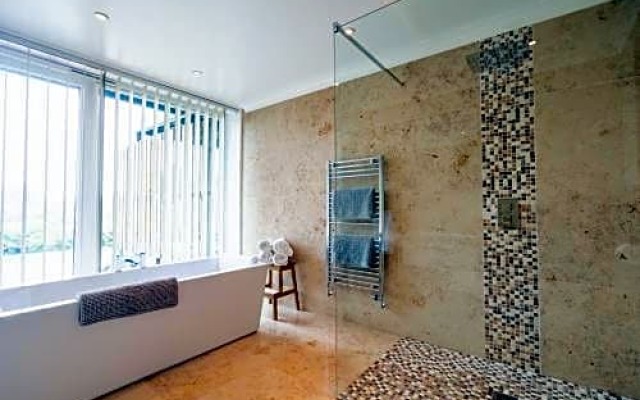 Ecton House