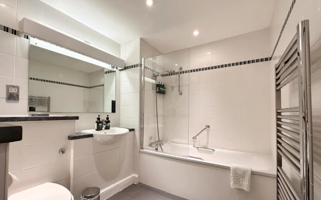 voco Oxford Spires by IHG