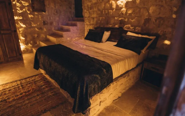 İsadora Cave Cappadocia