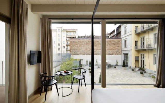 Opera 35 Boutique Hotel