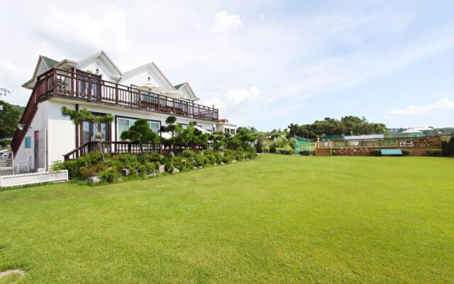 Ganghwa Hwanggeumnoeul Pension