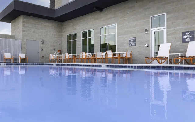 Holiday Inn Glendale - Stadium & Ent District
