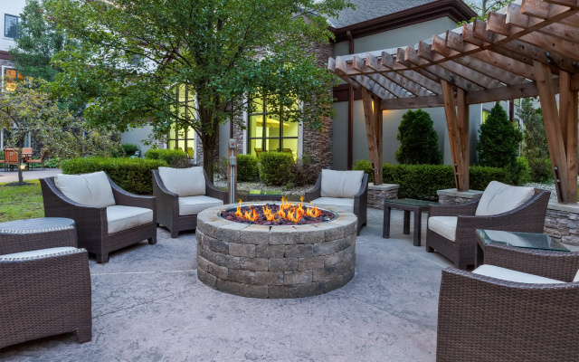 Staybridge Suite Charlottesville Airport
