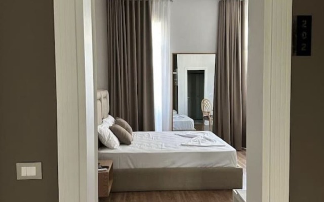 HEIRESS Hotel