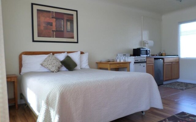 Fir Grove Motel