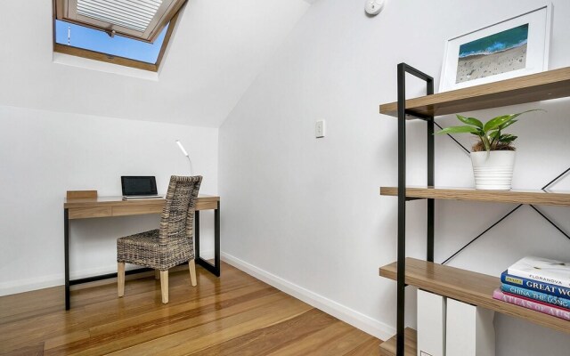 Live the Bondi Lifestyle - BB002