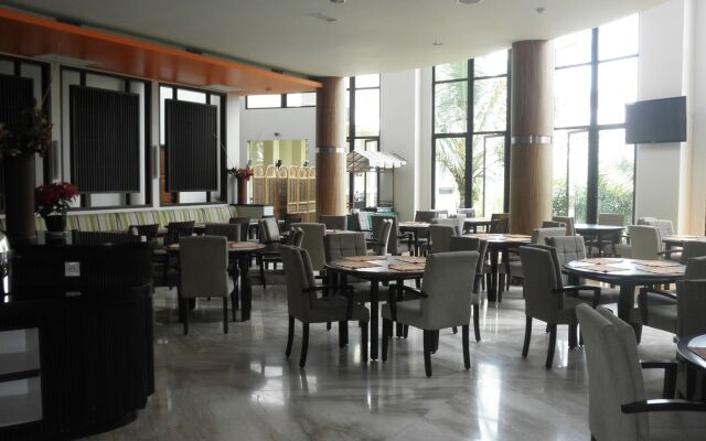 The Oxalis Regency Hotel Magelang