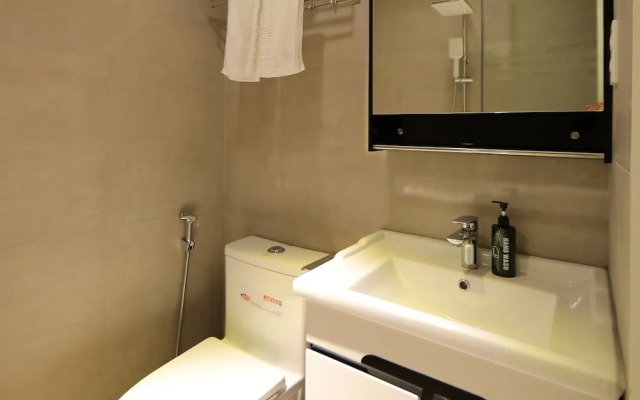 Lanura Saigon Boutique Hotel