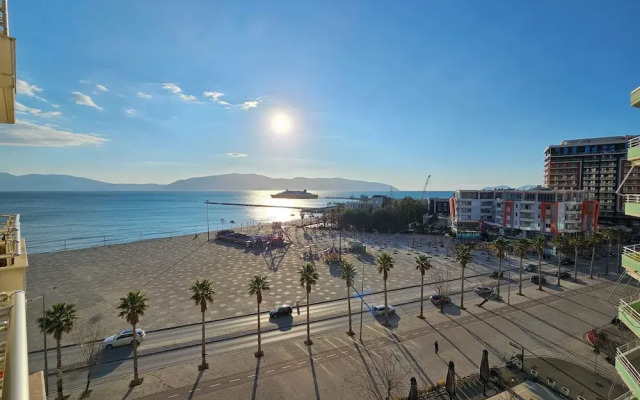 Sea View 1-bed Apartment in Vlore