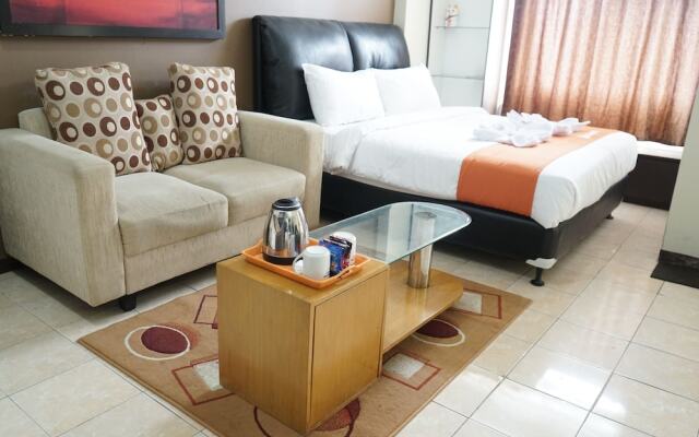 Apatel Green Park View Tower E 1219