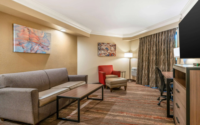Best Western Plus Wine Country Inn & Suites