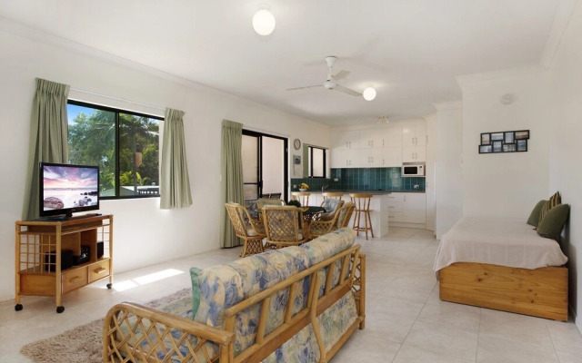 Quiet location across from waterfront - South Esp, Bongaree