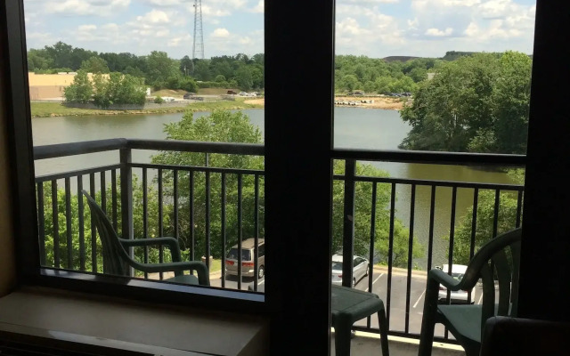 Comfort Suites South Park