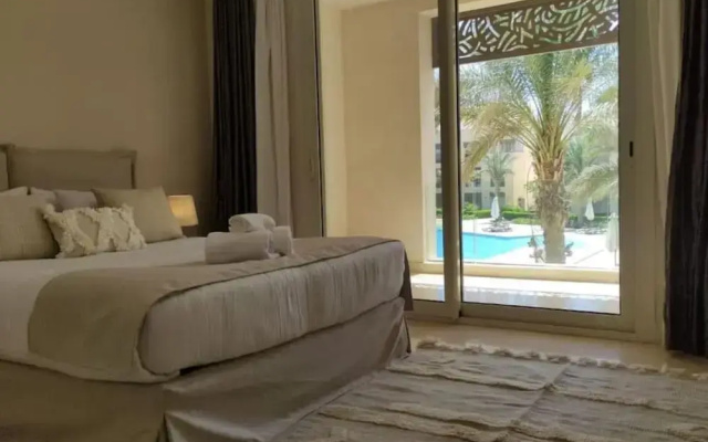 Mangroovy Magic PoolView 1BR in Beachfront Complex