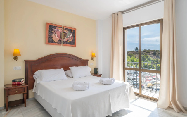 Hotel Playamaro