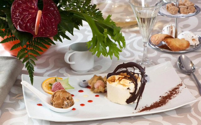 Hôtel CARRER Le Rhien