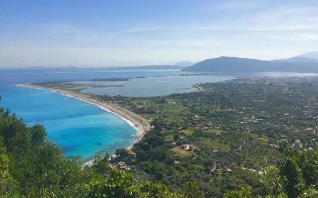 Mira Resort