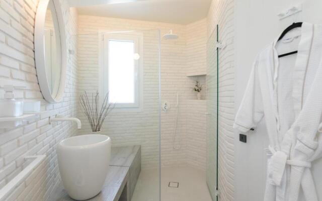Sunday Luxury Suites Naxos