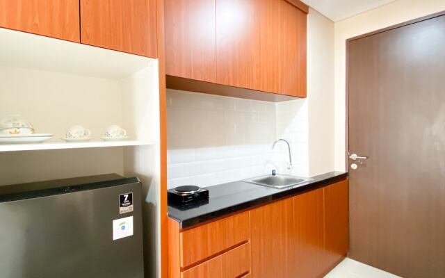Well Furnished Studio Apartment at Transpark Juanda Bekasi Timur by Travelio