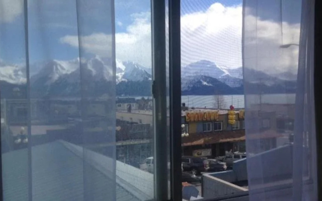 Fourth Avenue Lodging