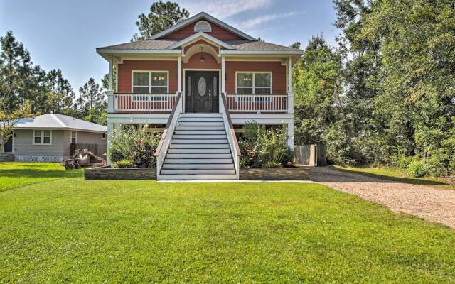 Waveland Family House, 4-minute Drive to the Beach