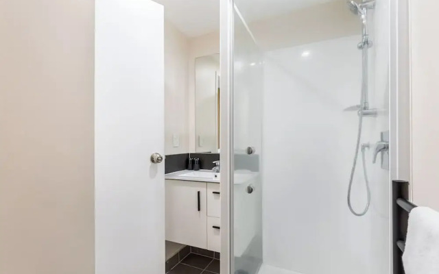 Cosy 2Brm Cbd Apartment