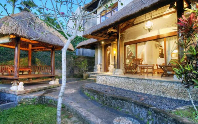 Villa Tepi Kali
