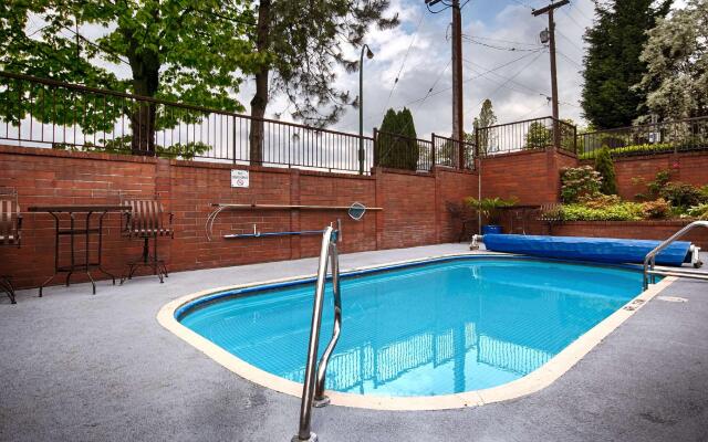 SureStay Plus by Best Western Coquitlam